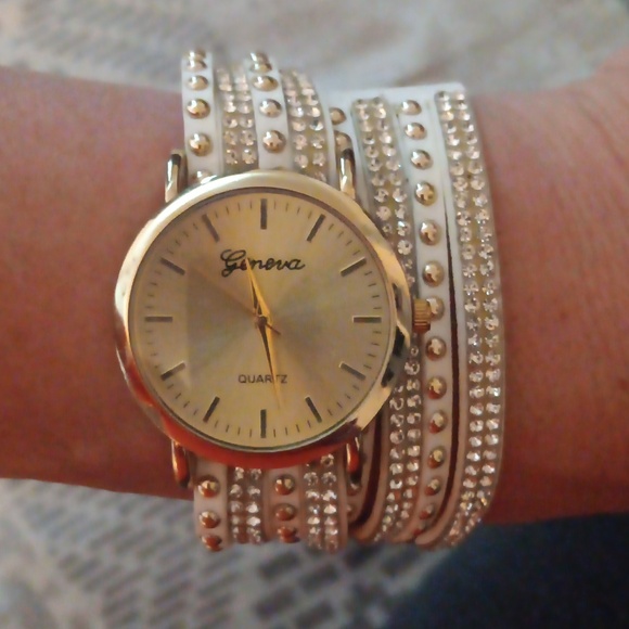 Geneva Double Wrap Watch - Picture 4 of 4